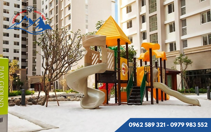 Cát trắng làm sân chơi trẻ em Cát trắng làm sân chơi trẻ em