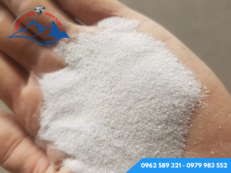 Cát trắng tự nhiên đã được biết đến như một vật liệu trang trí và ứng dụng rộng rãi trong nhiều lĩnh vực nhờ vào những đặc điểm nổi bật của nó.  Cát trắng tự nhiên đã được biết đến như một vật liệu trang trí và ứng dụng rộng rãi trong nhiều lĩnh vực nhờ vào những đặc điểm nổi bật của nó.