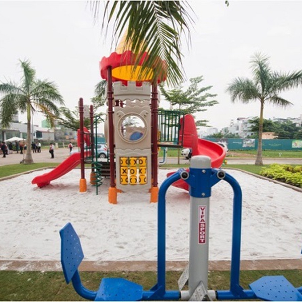 Cát trắng sân chơi trường mầm non