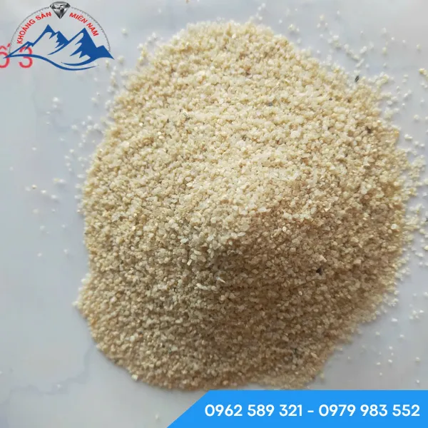 Cát làm sạch bề mặt kim loại