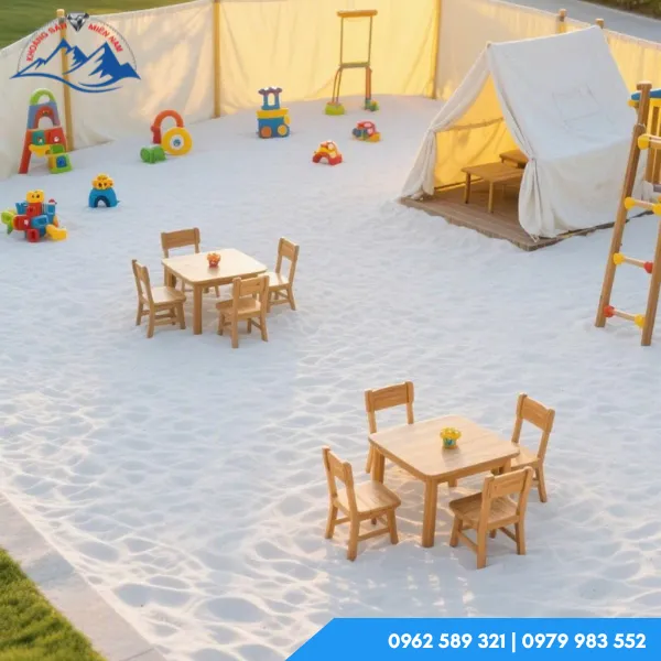 Cát trắng sân chơi trường mầm non