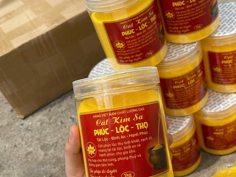 Bát Hương Nhanh Bẩn, Chân Nhang Nghiêng Ngả? 90% Là Do Bạn Chọn Sai Cát Lư Hương!