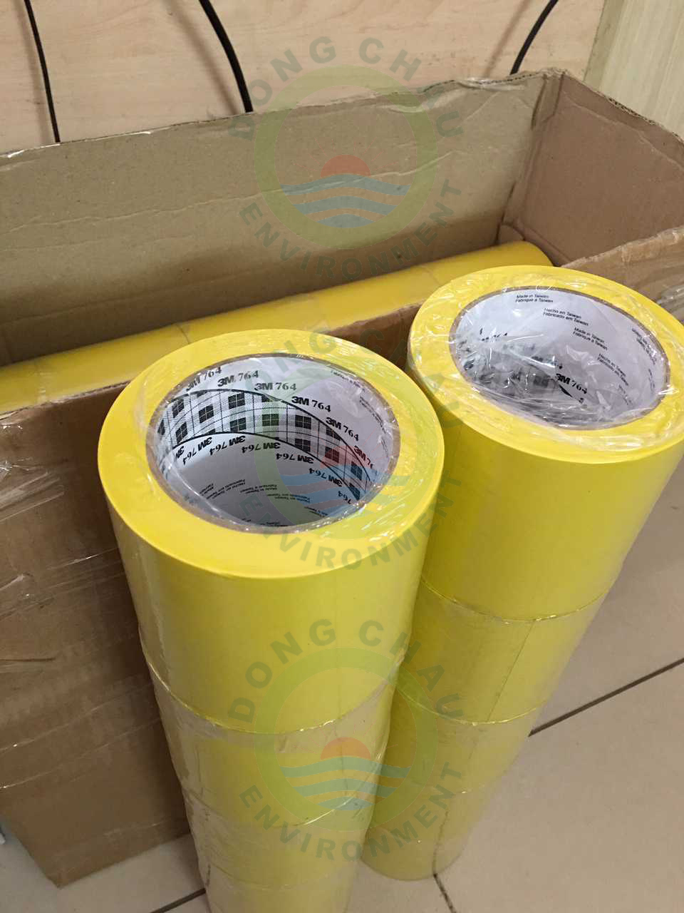 Băng keo dán nền 3M 764 màu vàng