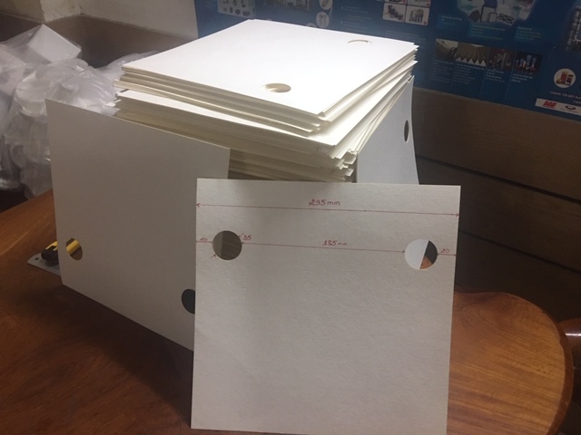 Giấy lọc dầu nhà máy điện đục lỗ đường kính lỗ 25mm, 30mm, 35mm, 40mm