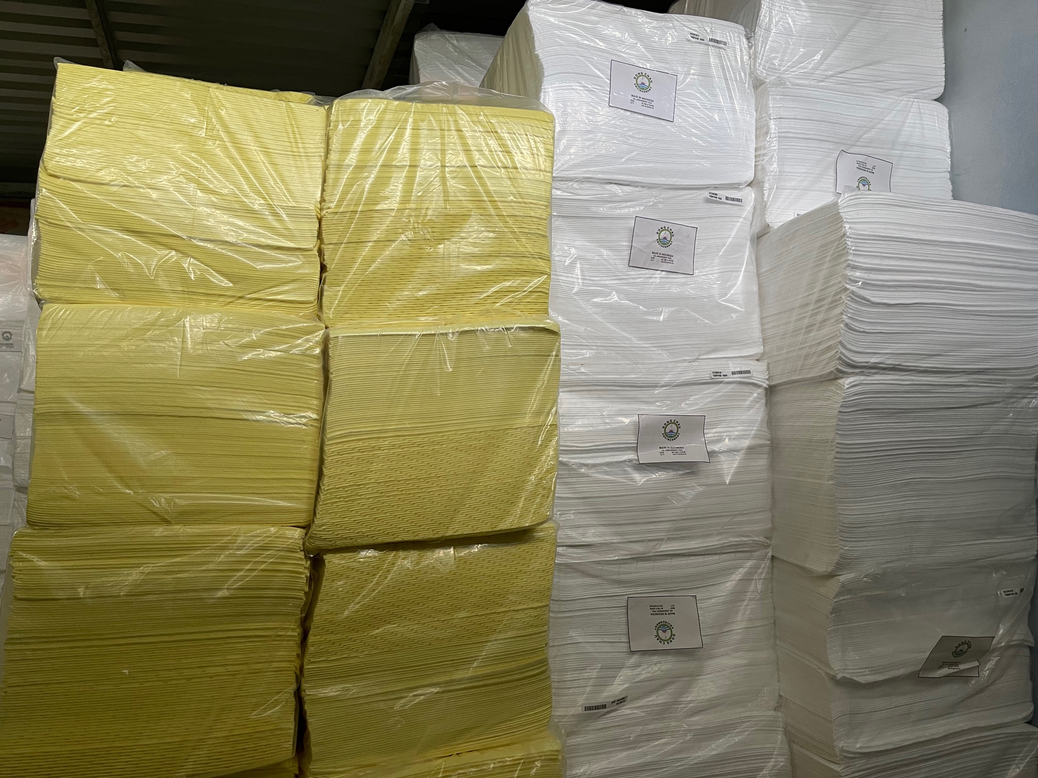 nhập hàng Tấm thấm hóa chất Indo số lượng