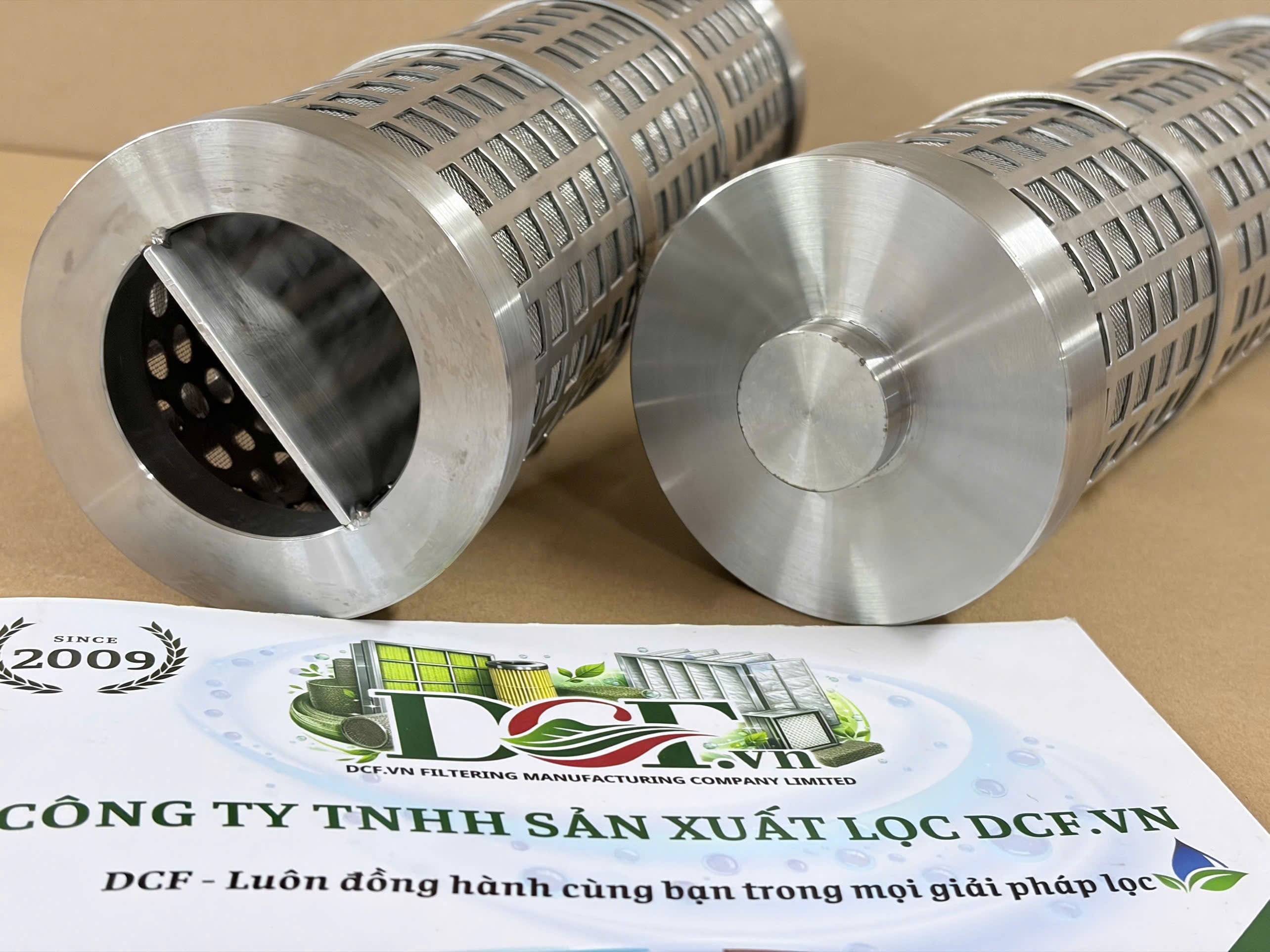 Phin lọc lưới inox OD88 x H300 có thanh gài | DCF.vn