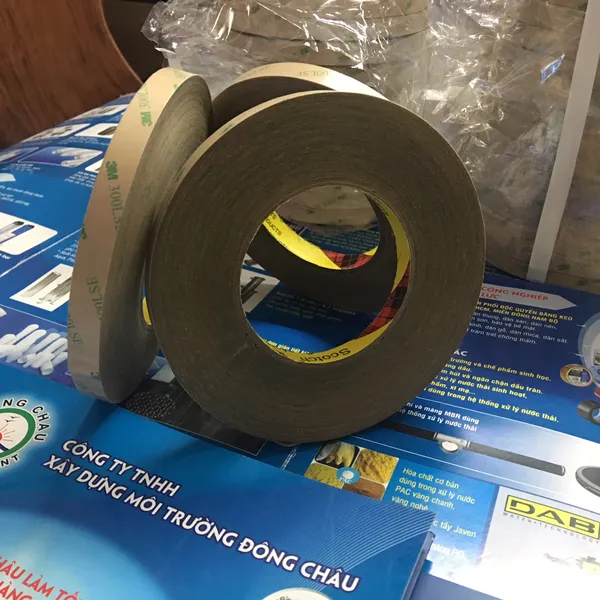 Băng Keo Hai Mặt 3M™ Double Coated Tape 93010LE