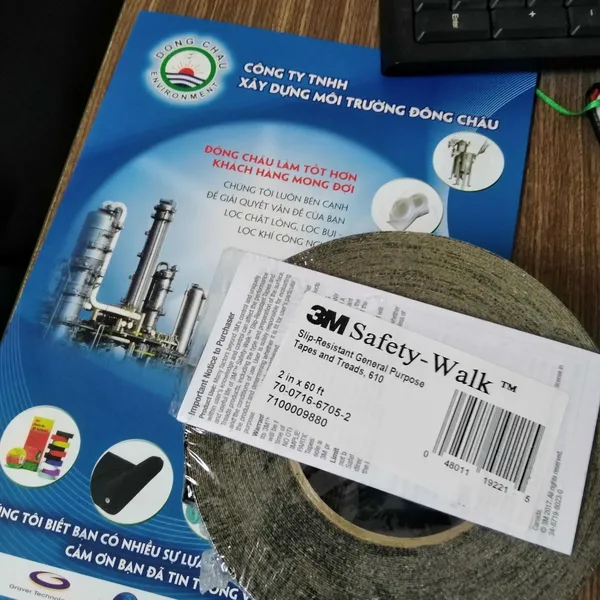 Băng Keo Chống Trượt 3M™ Safety Walk™ 610
