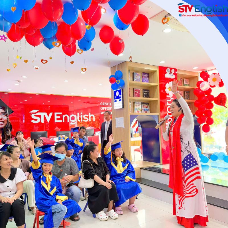 Thuyết trình tiếng Anh trước đám đông: Dạy con tạo kết nối bằng mắt với khán giả Thuyết trình tiếng Anh trước đám đông: Dạy con tạo kết nối bằng mắt với khán giả