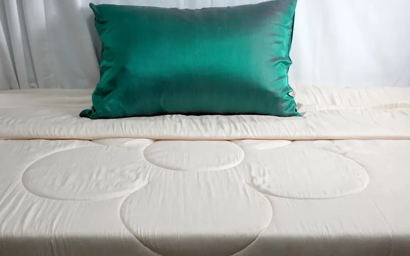 Chăn ga cưới nên chọn màu gì? Gợi ý địa chỉ mua chăn ga cưới đẹp