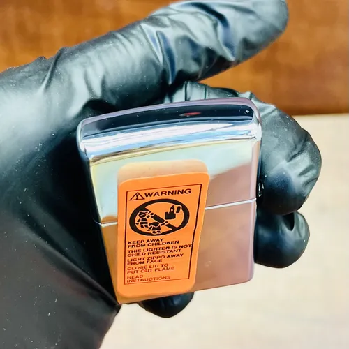 Zippo 1997 - XIII LA MÃ - Chủ đề Windy