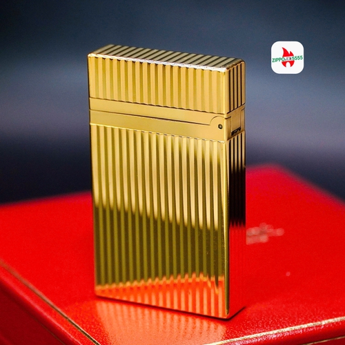 S.T. Dupont Ligne 2 form cao thập niên 1980s. Toàn thân mạ vàng họa tiết vân sọc đứng vertical line
