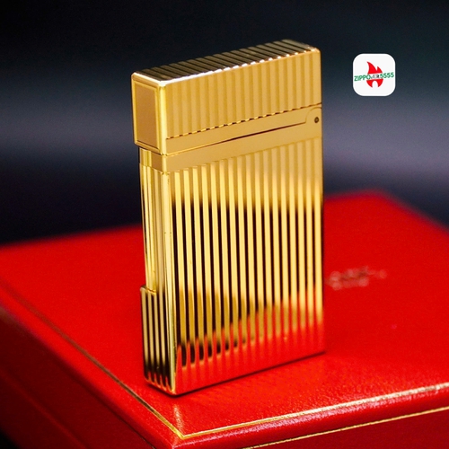 S.T. Dupont Ligne 2 form cao thập niên 1980s. Toàn thân mạ vàng họa tiết vân sọc đứng vertical line
