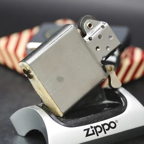 ZIPPO XƯA 1957 - HÀNG XƯA THẬP NIÊN 50s _ CHỦ ĐỀ BELL BOTTOM