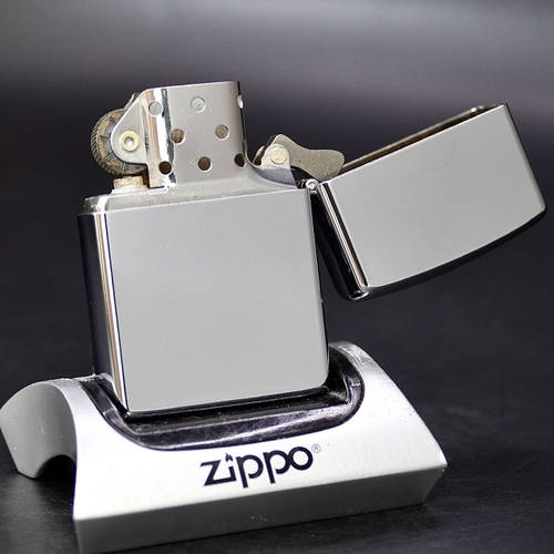 ZIPPO XƯA 1992 - HÀNG XƯA THẬP NIÊN 90s _ CHỦ ĐỀ CALIFORNIA LABEL