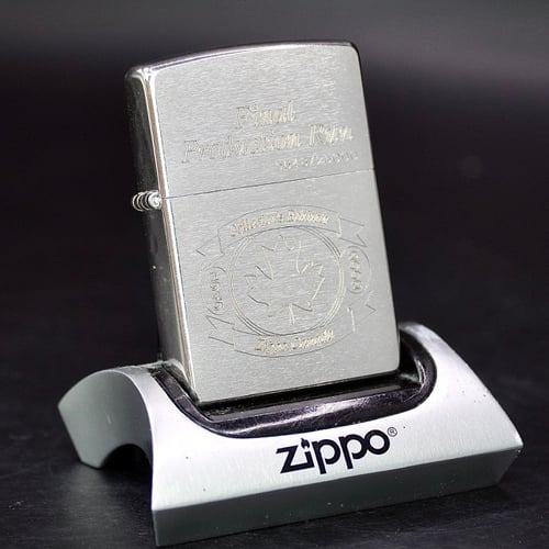 ZIPPO XƯA 2002 - HÀNG XƯA THẬP NIÊN 2000s _ CHỦ ĐỀ LÁ PHÔNG CANADA
