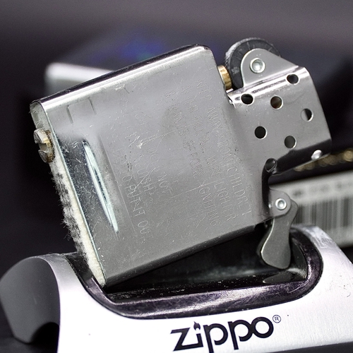 ZIPPO XƯA 2000 - HÀNG XƯA THẬP NIÊN 2000s _ CHỦ ĐỀ LOGO TÀU NGẦM HELENA SSN 725
