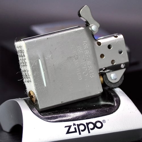 ZIPPO XƯA 2001 - HÀNG XƯA THẬP NIÊN 2000s _ CHỦ ĐỀ LOGO TÀU NGẦM PHILADELPHIA