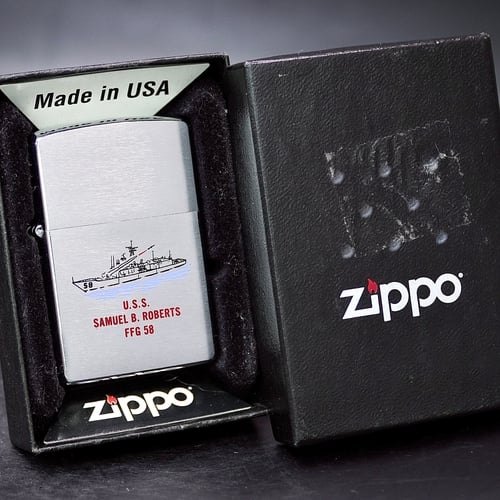 ZIPPO XƯA 2002 - HÀNG XƯA THẬP NIÊN 2000s _ CHỦ ĐỀ TÀU CHIẾN SAMUEL B. ROBERT FFG58