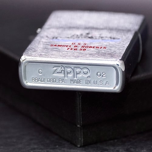 ZIPPO XƯA 2002 - HÀNG XƯA THẬP NIÊN 2000s _ CHỦ ĐỀ TÀU CHIẾN SAMUEL B. ROBERT FFG58