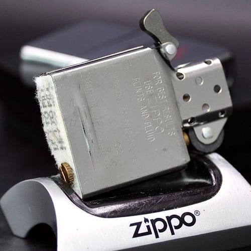 ZIPPO XƯA 2002 - HÀNG XƯA THẬP NIÊN 2000s _ CHỦ ĐỀ TÀU CHIẾN SAMUEL B. ROBERT FFG58