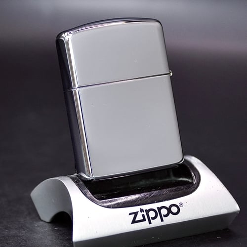 ZIPPO XƯA 2006 - HÀNG XƯA THẬP NIÊN 2000s _ CHỦ ĐỀ PLAYBOY