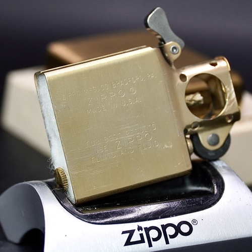 ZIPPO XƯA 32-84 - HÀNG XƯA THẬP NIÊN 80s _ CHỦ ĐỀ TẨU THUỐC