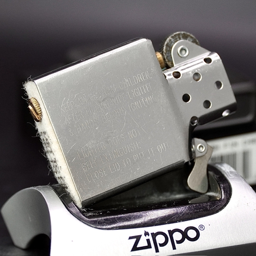 ZIPPO XƯA 1996 - HÀNG XƯA THẬP NIÊN 90s _ CHỦ ĐỀ WAIKIKI BEACH CLUB