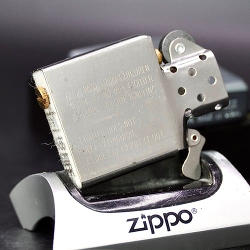 ZIPPO XƯA 1999 - HÀNG XƯA THẬP NIÊN 90s _ CHỦ ĐỀ WINDY GIRL