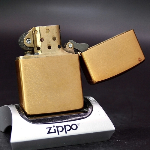 ZIPPO XƯA 32-91 - HÀNG XƯA THẬP NIÊN 90s _ CHỦ ĐỀ HARLEY DAVID 85TH ANNIVERSARY