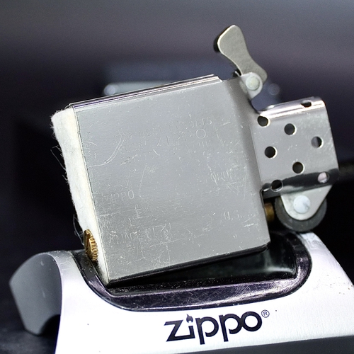ZIPPO XƯA 1992 - HÀNG XƯA THẬP NIÊN 90s _ CHỦ ĐỀ US MARINE CORPS