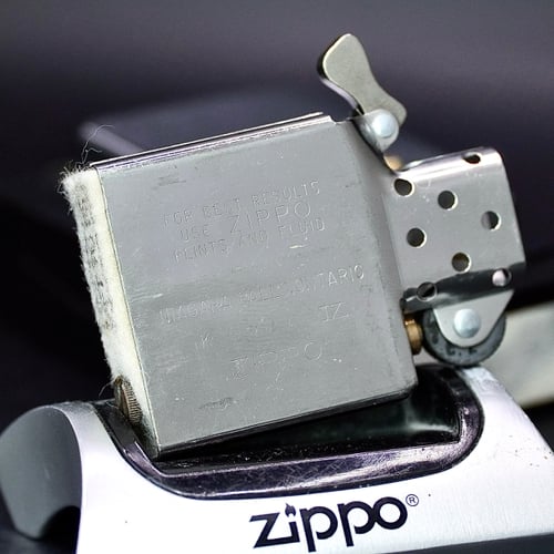 ZIPPO XƯA 1993 - HÀNG XƯA THẬP NIÊN 90s _ CHỦ ĐỀ HUY HIỆU CẢNH SÁT CANADA