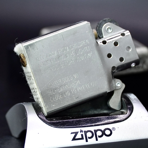 ZIPPO XƯA 1999 - HÀNG XƯA THẬP NIÊN 90s _ CHỦ ĐỀ HUY HIỆU Y TẾ HẢI QUÂN HOA KỲ