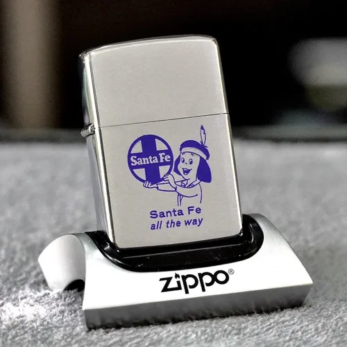 ZIPPO XƯA 1972 - HÀNG XƯA THẬP NIÊN 70s _CHỦ ĐỀ SANTAFE CÔNG CHÚNG HOA KỲ