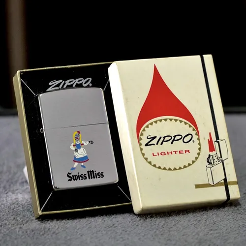 ZIPPO XƯA 1972 - HÀNG XƯA THẬP NIÊN 70s _CHỦ ĐỀ SWISSMISS CÔ GÁI CÔNG HOA KỲ