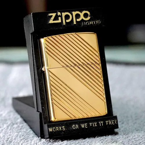 ZIPPO XƯA 1984  - HÀNG XƯA THẬP NIÊN 80s _CHỦ ĐỀ GOLD PLATED SỌC CHÉO MẠ VÀNG