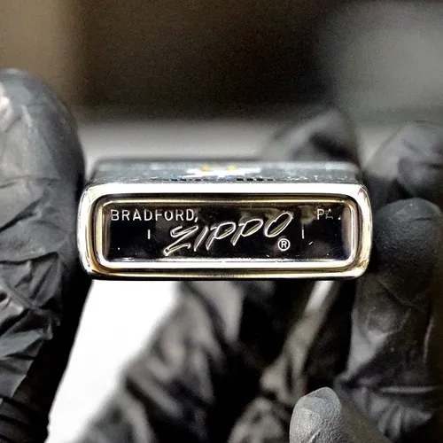 ZIPPO XƯA 1972 - HÀNG XƯA THẬP NIÊN 70s _CHỦ ĐỀ SWISSMISS CÔ GÁI CÔNG HOA KỲ