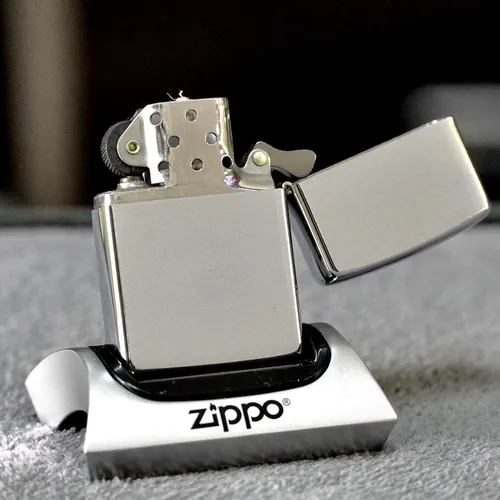 ZIPPO XƯA 1972 - HÀNG XƯA THẬP NIÊN 70s _CHỦ ĐỀ SWISSMISS CÔ GÁI CÔNG HOA KỲ