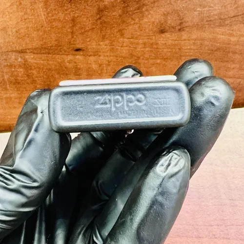 ZIPPO 1997 ( XIII LA MÃ )  -CHỦ ĐỀ TÀU CAMEL NỔI TIẾNG CỦA HOA KỲ