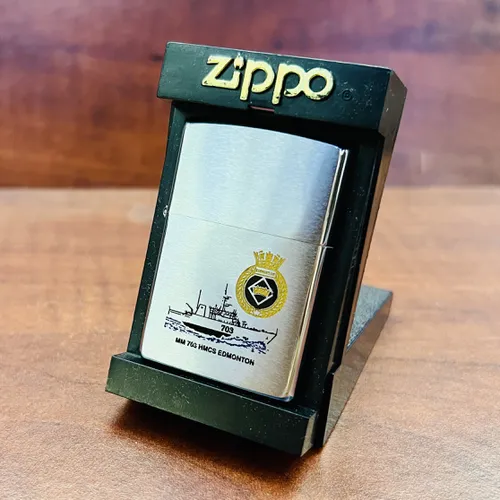 ZIPPO CANADA  - SẢN XUẤT 2000 ( XVI LA MÃ )