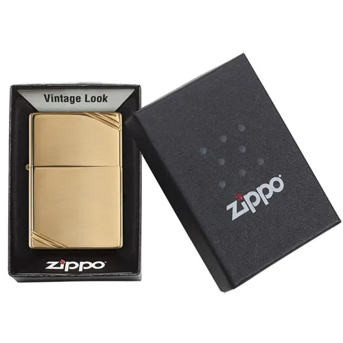 Zippo High Polish Brass Vintage with Slashes