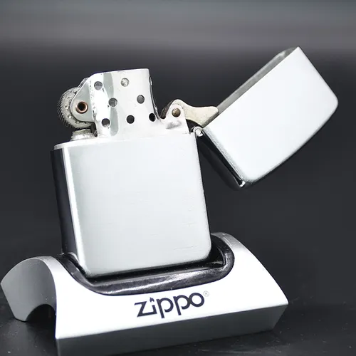 ZIPPO XƯA 1953 - HÀNG XƯA THẬP NIÊN 50s _CHỦ ĐỀ R . T . GOLEY