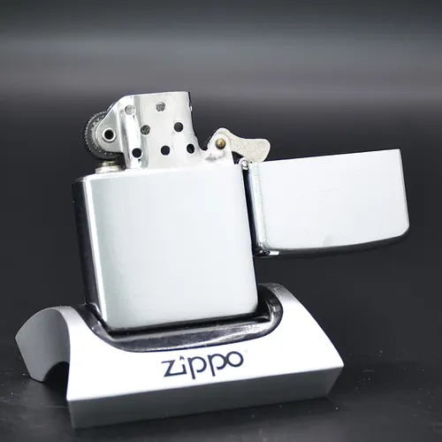 ZIPPO XƯA 1951-1952 - HÀNG XƯA THẬP NIÊN 50s _CHỦ ĐỀ STERLING BOLT CO.