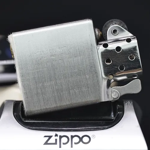 ZIPPO XƯA 1981 - HÀNG XƯA THẬP NIÊN 80s _CHỦ ĐỀ TÀU CHIẾN U.S.S INCHON
