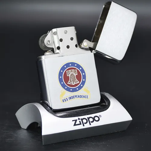 ZIPPO XƯA 1981 - HÀNG XƯA THẬP NIÊN 80s _CHỦ ĐỀ TÀU CHIẾN U.S.S INDEPENDENCE CV 62