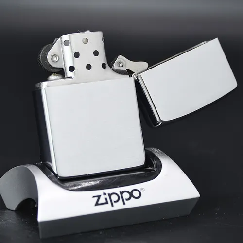 ZIPPO XƯA 1983 - HÀNG XƯA THẬP NIÊN 80s _CHỦ ĐỀ HIẾM TÀU CHIẾN U.S.S IOWA BB-61