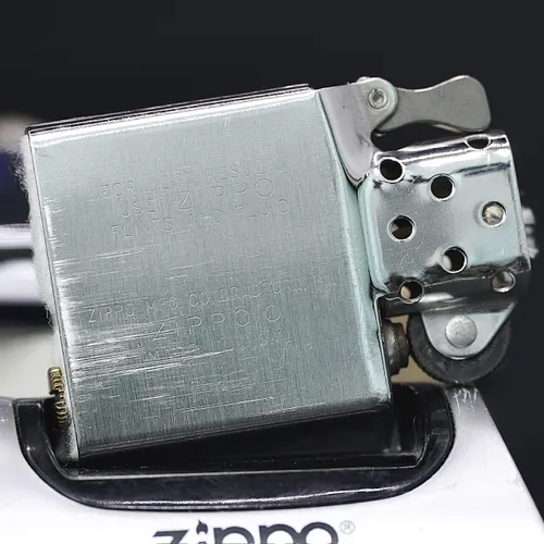 ZIPPO XƯA 1974 - HÀNG XƯA THẬP NIÊN 70s _CHỦ ĐỀ  TÀU CHIẾN U.S.S MARVIN SHIELDS DE-1066