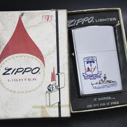 ZIPPO XƯA 1974 - HÀNG XƯA THẬP NIÊN 70s _CHỦ ĐỀ  TÀU CHIẾN U.S.S MARVIN SHIELDS DE-1066
