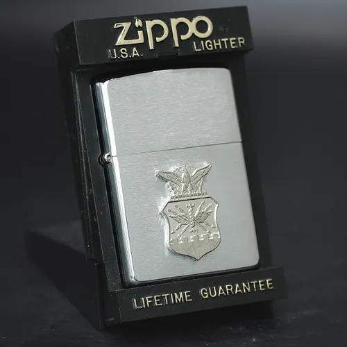 ZIPPO XƯA 2003 - HÀNG XƯA 2000s _ CHỦ ĐỀ  EMBLEM ĐẠI BÀNG