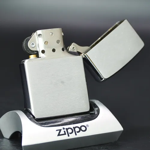ZIPPO XƯA 1995 - HÀNG XƯA THẬP NIÊN 90s _ CHỦ ĐỀ WOLRD WAR 2 50th ANNIVERSARY